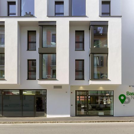 Base Nyon Hotel ภายนอก รูปภาพ