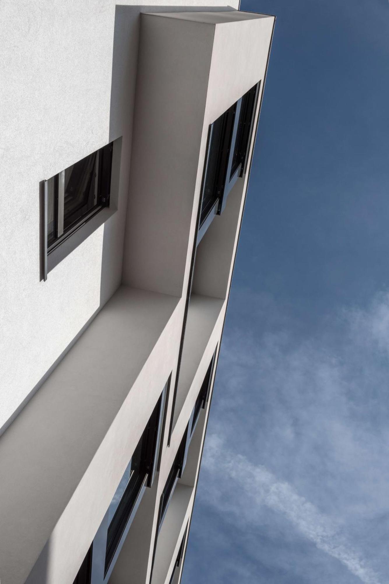 Base Nyon Hotel ภายนอก รูปภาพ