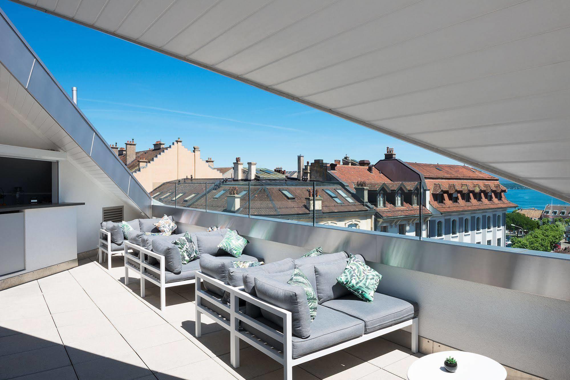 Base Nyon Hotel ภายนอก รูปภาพ
